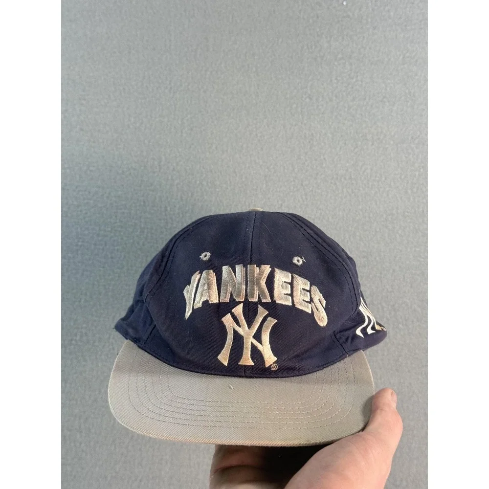 Vintage New York‎ Yankees Hat Cap Snap Back Youth Blue MLB Genuine Merchandise